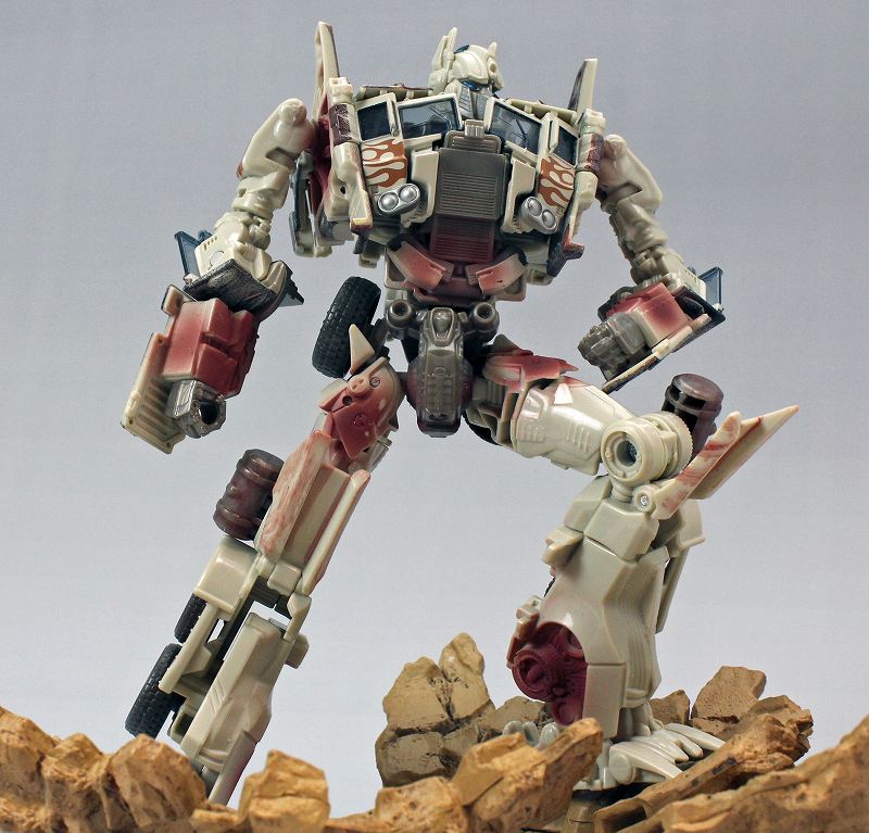 EX_OPTIMUSPRIME_RusteVer_13.jpg